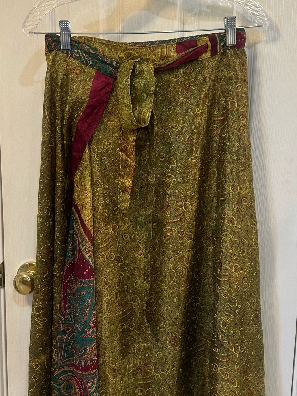 Reversible Boho Wrap Skirt in Olive and Burgundy Iris Impression Style One Size - Picture 8 of 8